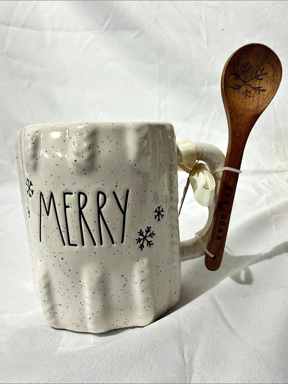 Rae Dunn MERRY Christmas Mug Wooden Snowflake Spoon Artisan Collection NWT